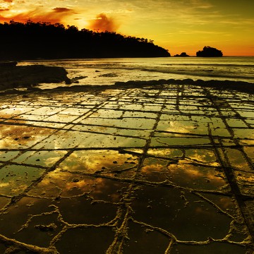 image of net over water