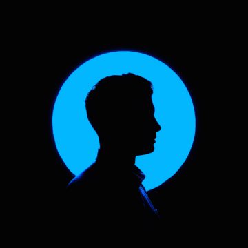 decorative image, head against blue background