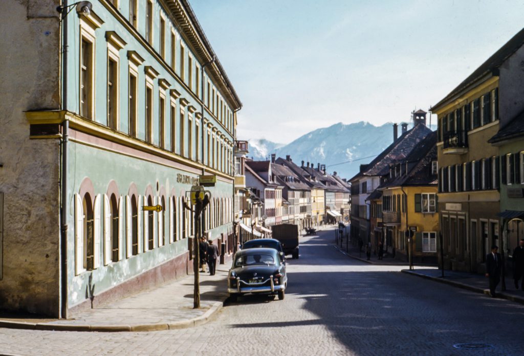decorative image: city with shadow [Photo by Nathan Anderson on Unsplash]