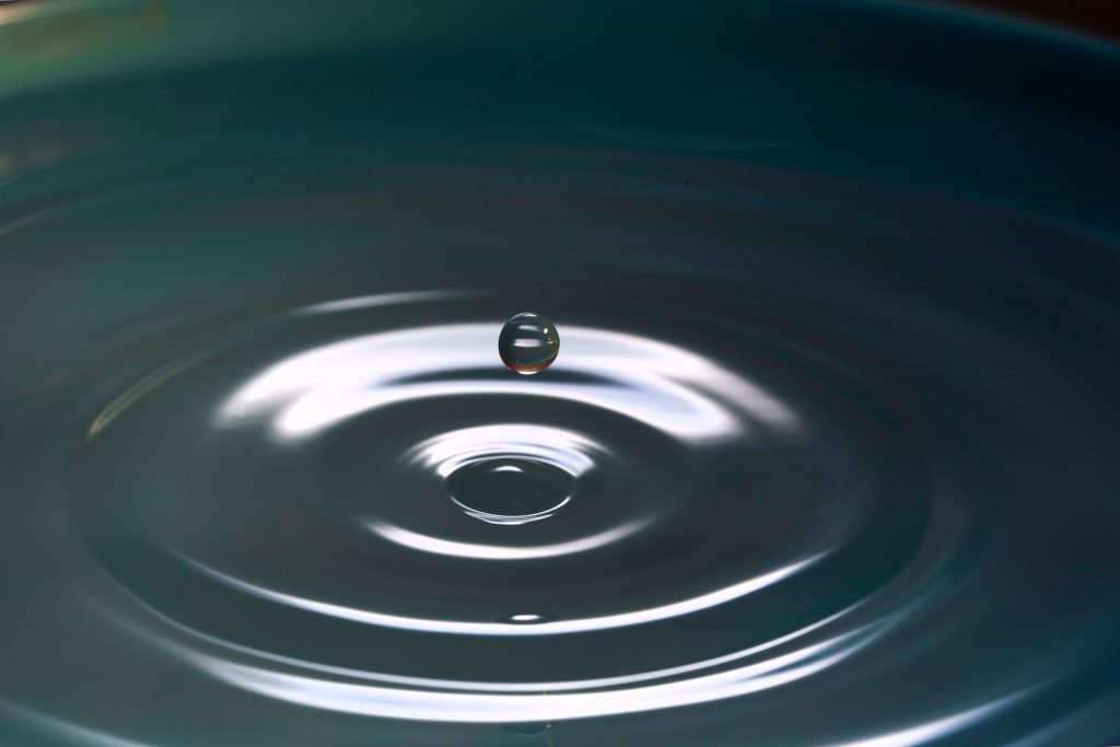 deco image: water
